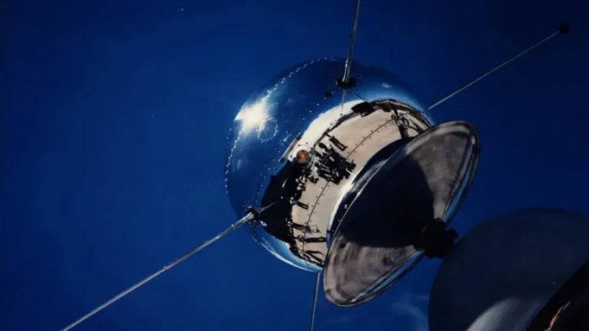 Graph 3 - Vanguard satellite